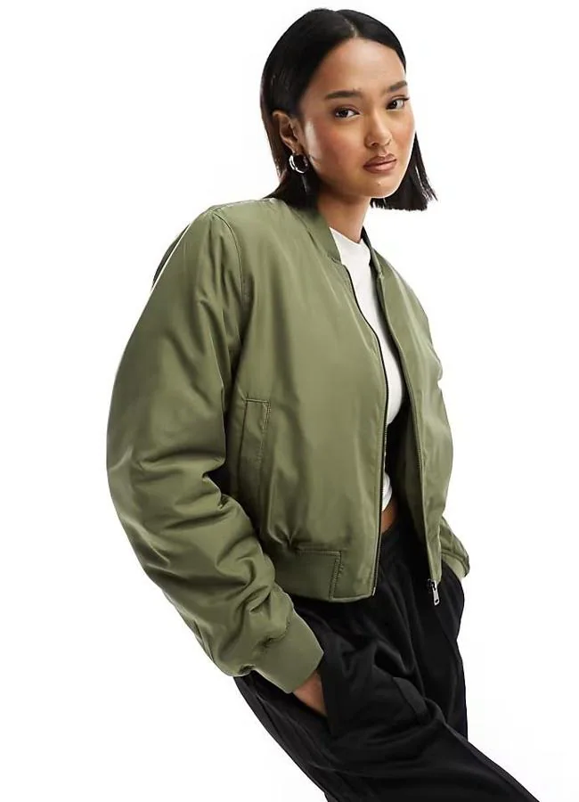 Cazadora bomber en tejido técnico khaki