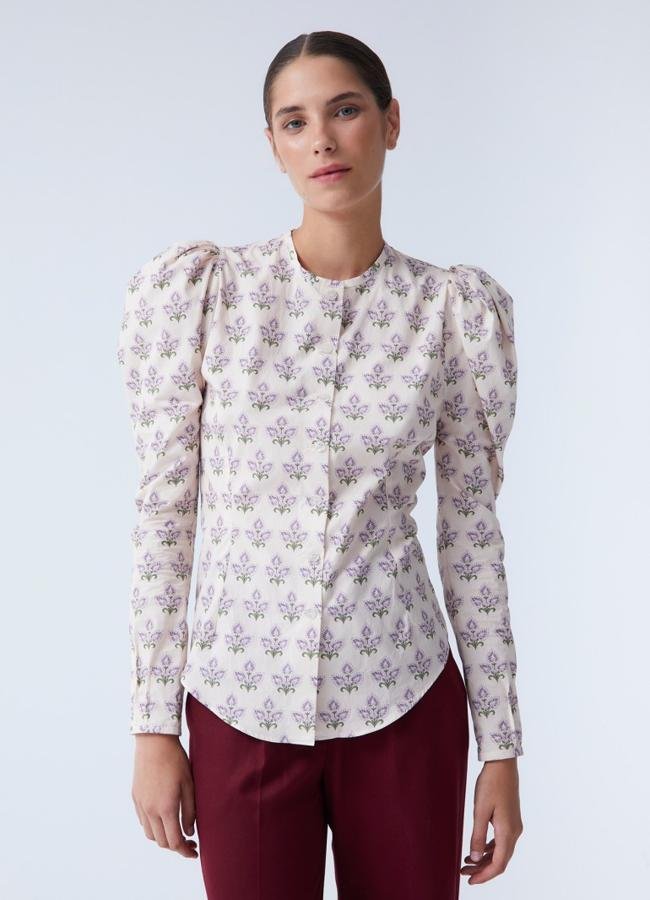 Camisa con estampado de flores de Coosy.