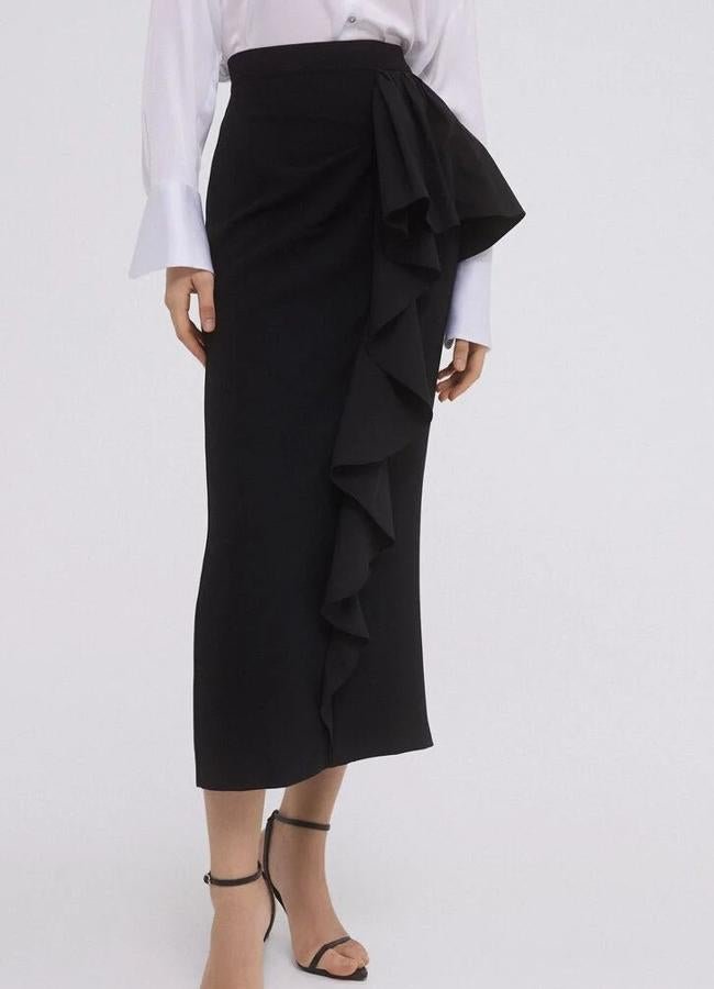 Falda midi de TFP by Tamara Falcó (94€ en Pedro del Hierro)