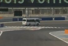 Fórmula 1, tests de Bahréin, día 3: Leclerc fue el más rápido de la mañana pero la aparición de un bus provocó otra bizarra bandera roja