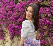 Manual de estilo del estampado vaca: todas las prendas que importan esta primavera 2025