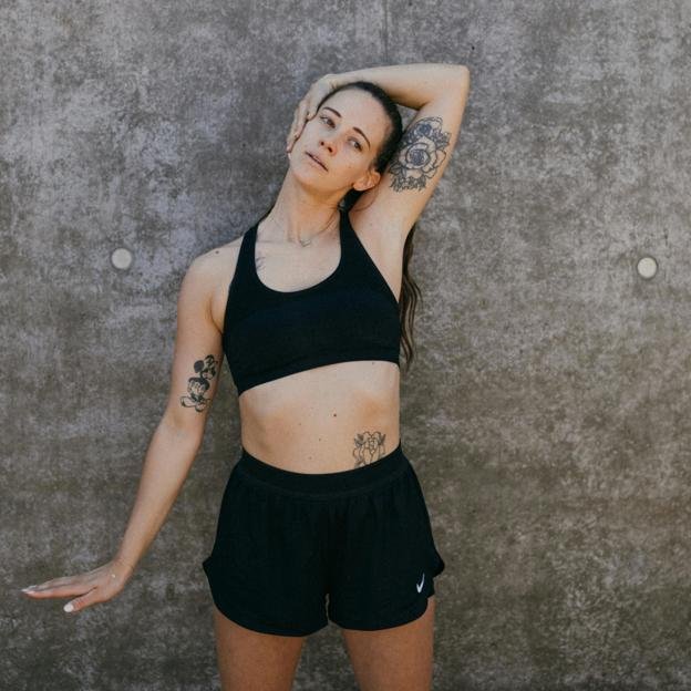 Con sólo 15 minutos de pilates pared, puedes fortalecer toda la musculatura. 