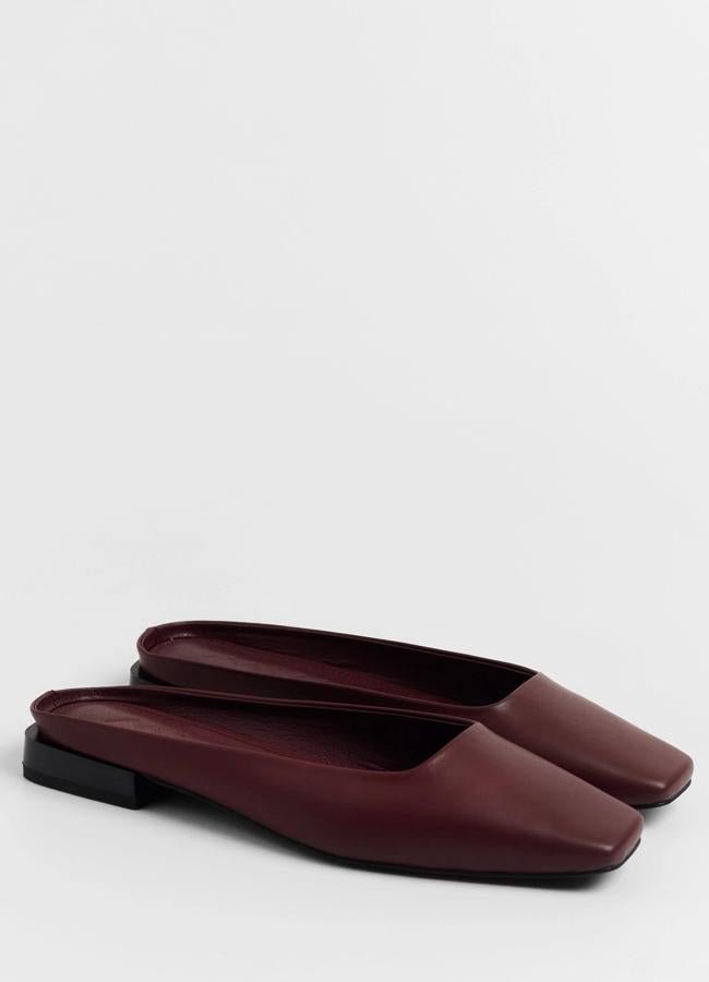 Mules burdeos de MIM, 55 euros.