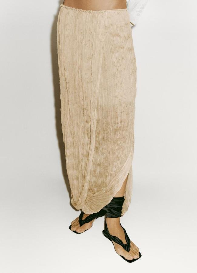 Falda plisada de Massimo Dutti.