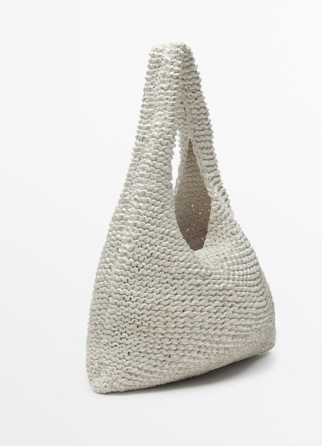 Bolso crochet de piel de Massimo Dutti.