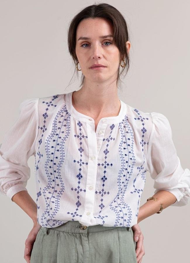 Camisa en lino de El Ganso, 69,95 euros.