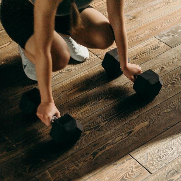 La combinación de cardio y fuerza del body pump ayuda a quemar grasa. 