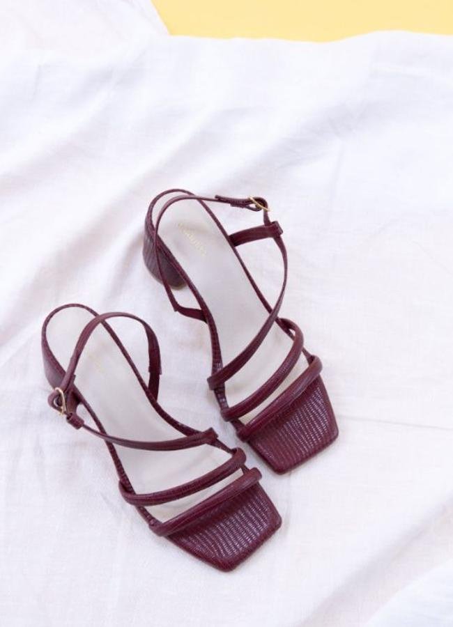 Zapatos tendencia para el verano (BALAMBAE)