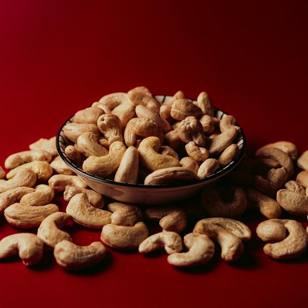Los anacardos contienen cobre que ayuda a producir colágeno. 