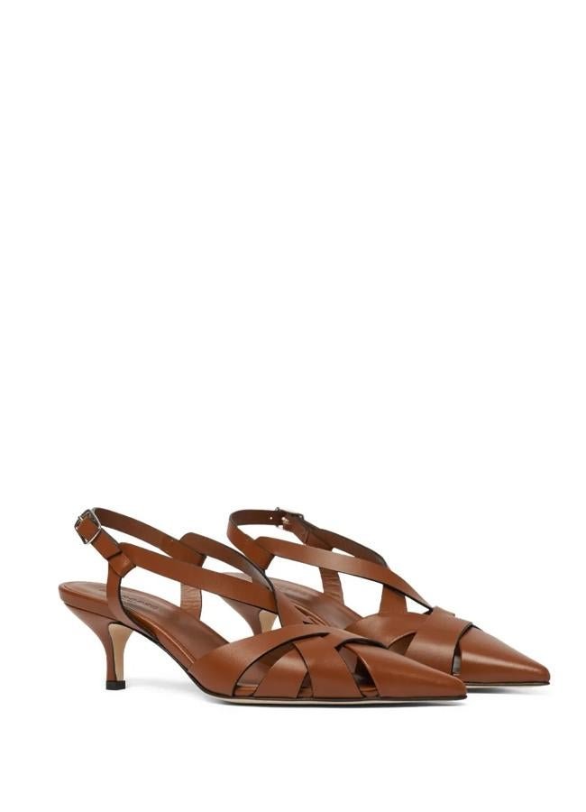 Kitten heels marrones de Scarosso, 420 euros.