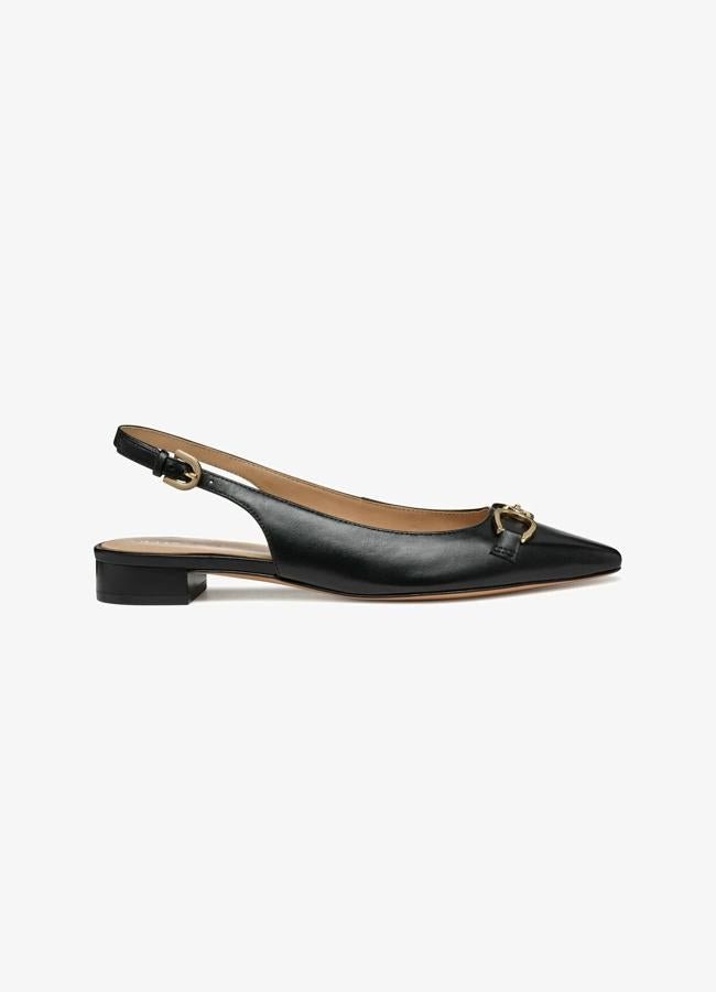 Bailarinas slingback negras con broche dorado