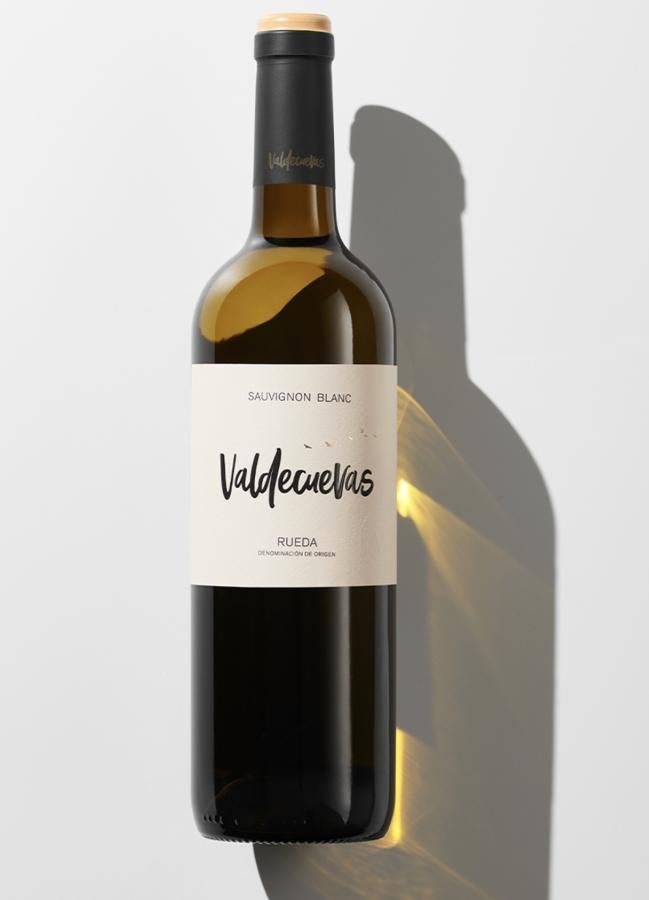 Botella del vino blanco de Valdecuevas de la variedad Sauvignon Blanc. / DR