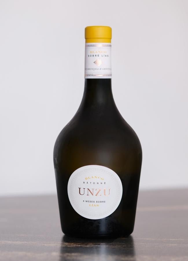 Botella del vino blanco by Julián Chivite López, Unzu. /DR