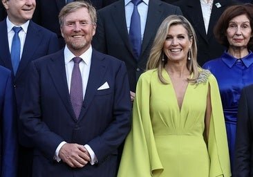 La reina Máxima de Holanda deslumbra en la cena de gala de la OTAN con un espectacular mono de mangas XXL