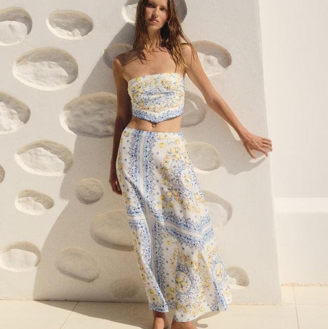 Conjunto de top y falda con estampado de limones