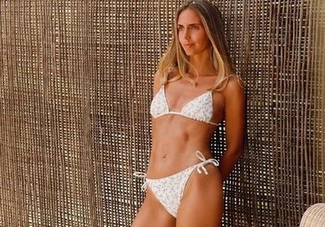 Corre a por los bikinis de rebajas de Pull&Bear tan bonitos que te llevarás este verano a la playa