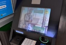 Corrientes: Gustavo Valdés anunció el cronograma de pago de sueldos de agosto con un aumento del 12%