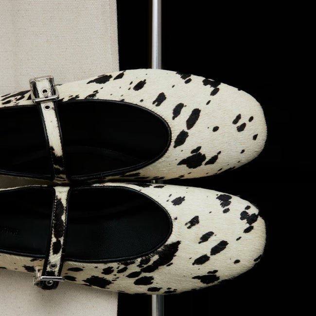 Bailarinas con pulsera de H&M (89,99 euros)