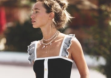 Los tops con volantes están más de moda que nunca. Así se llevan esta temporada.