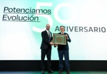 Martín Llaryora anunció la creación del Instituto Argentino del Maní