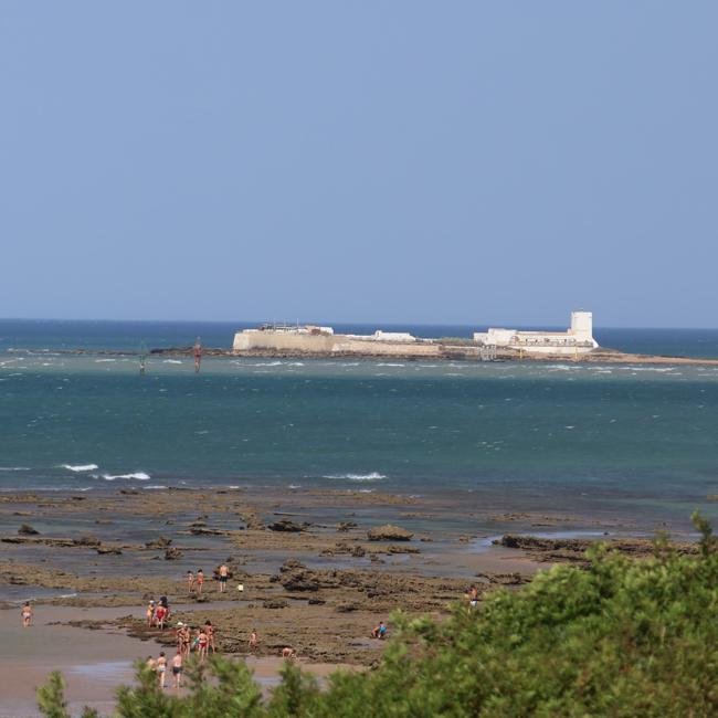 Vistas al Castillo de Sancti Petri