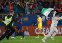 LaLiga denuncia ante Antiviolencia al espontáneo que irrumpió en el Barça-Getafe con una bandera de Palestina