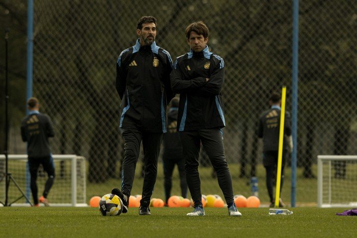 La Selección Sub 20 se prepara de cara al Mundial de Chile 2025. Fotos: Prensa AFA.