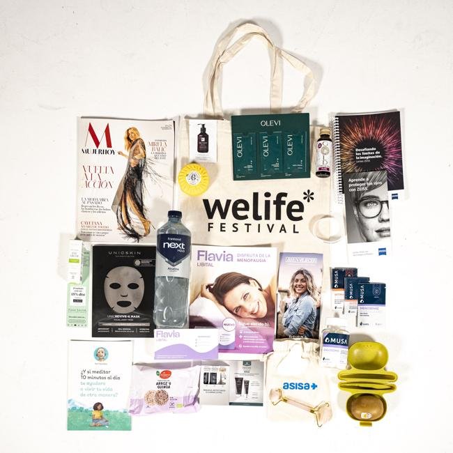 En la goodie bag que se proporcionó no faltó detalle.