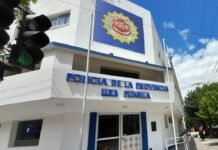 Un motociclista detenido tras embestir a un oficial en Carlos Paz