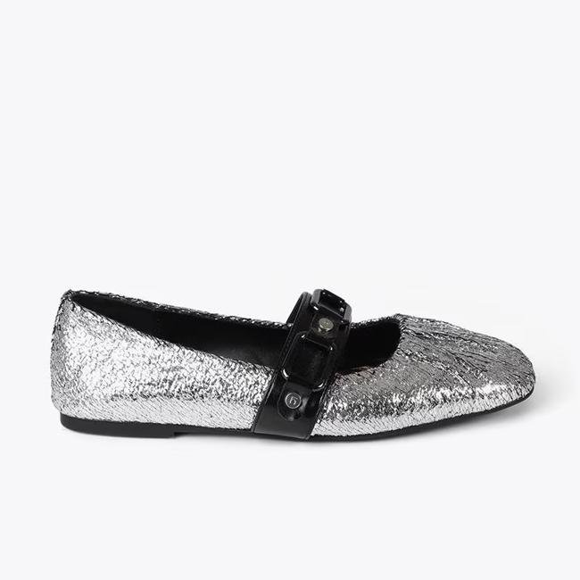 Bailarinas plateadas. (99 euros en El Corte Inglés).