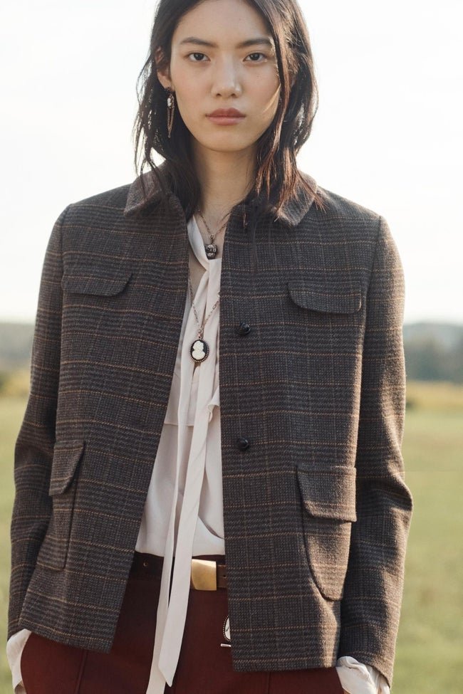 Chaqueta con estampado de cuadros de Zara (99,95 euros)