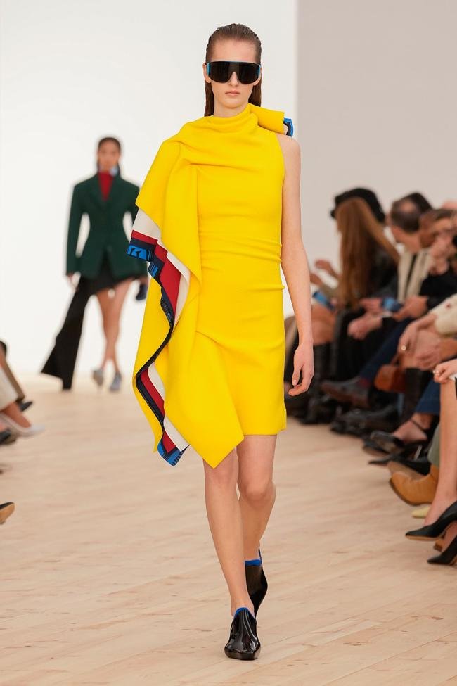 Loewe.