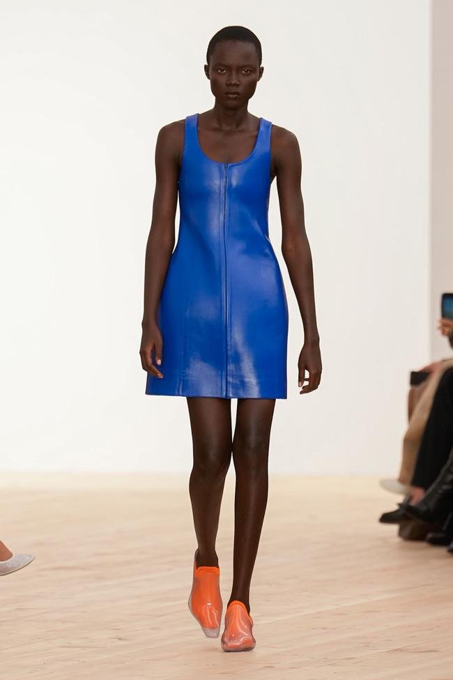 Loewe.