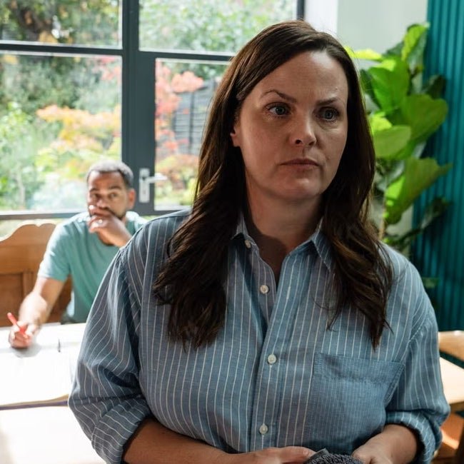 Liz (Jo Joyner) se verá obligada a tomar una decisión que puede poner en riesgo la estabilidad de su grupo de amigas.