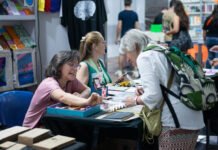 Viernes en la Feria del Libro: Felipe Pigna, Cristina Loza y Alejandro Vaccaro presentan sus obras