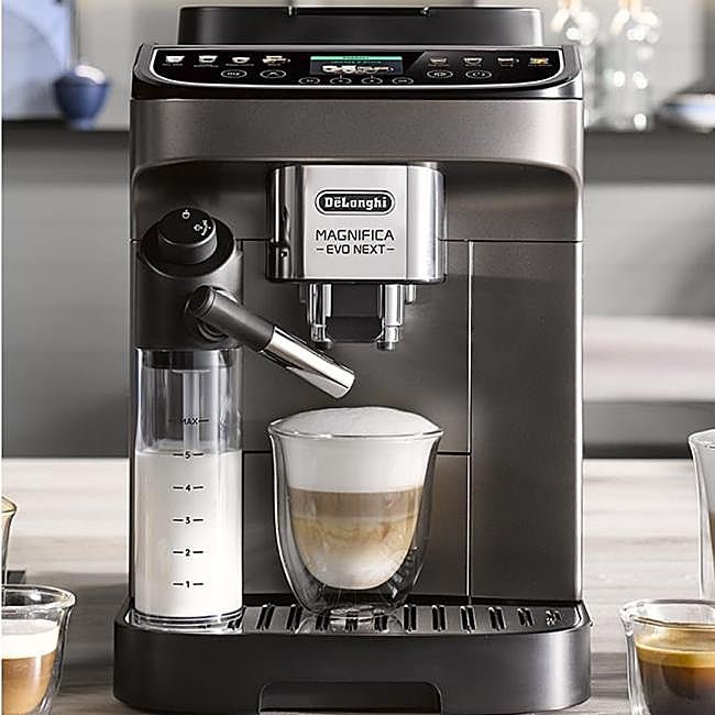La cafetera superautomática De'Longhi Magnifica Evo Next está rebajada de 749 a 499 euros en el Black Friday de Amazon.