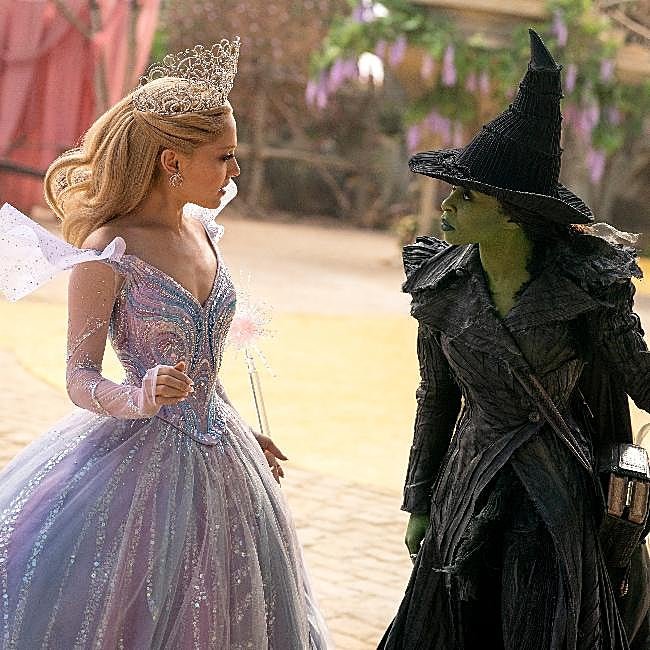 Glinda y Elphaba, las brujas del maravilloso mundo de Oz.