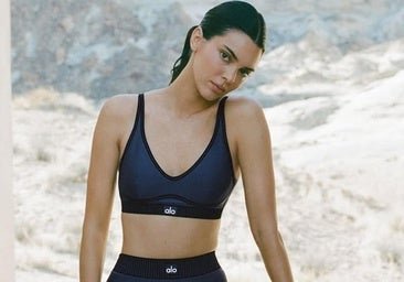 Los 7 secretos para conseguir un abdomen plano, según la entrenadora Vikika Costa