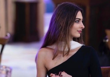 El estilo de Eulalia de Orleans-Borbón, la ahijada del rey Juan Carlos que va al Baile de Debutantes: duelo de estilo con Carlota Casiraghi y bolso de Chanel