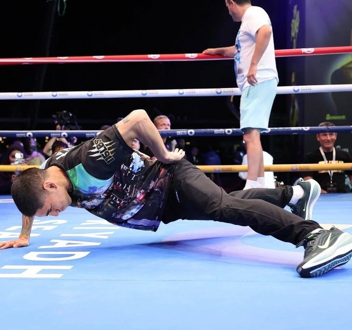 Fernando Martínez durante el entrenamiento abierto que realizó el miércoles en Riad. Foto: Ring Magazine.