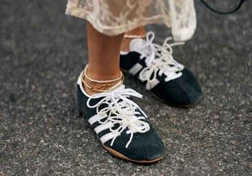 Zapatillas de suela fina, el calzado cómodo que ha conquistado a las mujeres con más estilo esta temporada