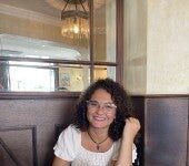 Pantalones que no pueden faltar en tu armario de invierno y que puedes conseguir baratísimos en Mango Outlet