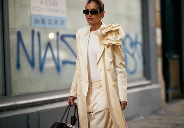 Tengo una boda en otoño: seis abrigos que inspirarán tus looks de invitada