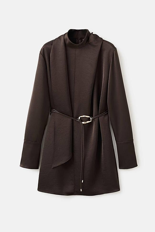 Vestido satinado fular (49,99€)