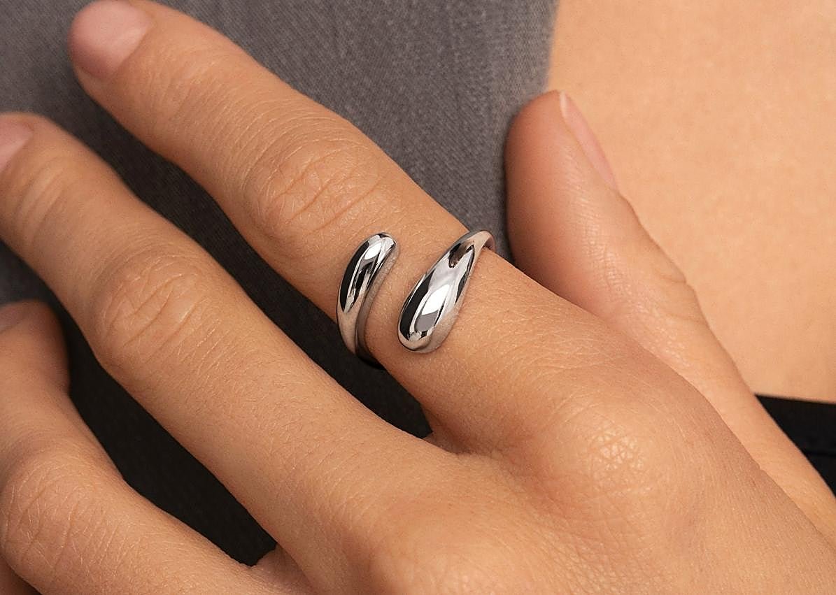 Imagen secundaria 1 - Joyas doradas o plateadas: cómo saber qué cuál me queda mejor