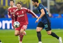 Liverpool venció sobre la hora al Inter y respira por la Champions League