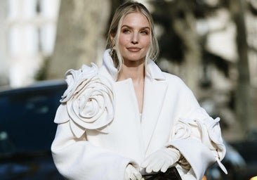 Este es el color Pantone 2026: ideas elegantes para vestir de blanco en invierno