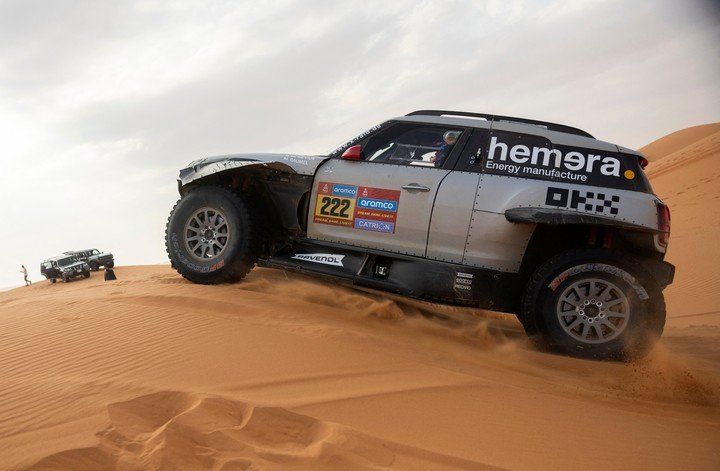 Guillaume de Mevius es el líder entre los autos. Foto: REUTERS/Maxim Shemetov