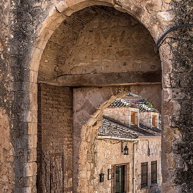 Las calles empedradas y la arquitectura tradicional hacen de Maderuelo una joya.
