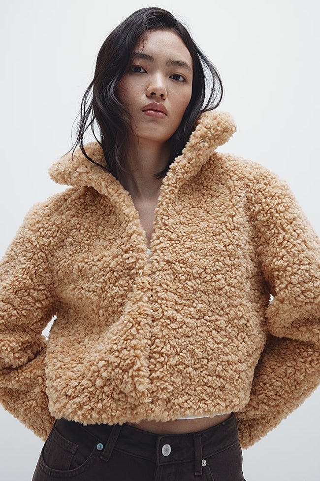 Chaqueta corta de H&M (39,95 euros)